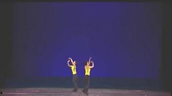 扎彩灯舞蹈视频