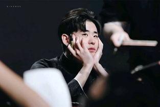 张云雷抽烟视频